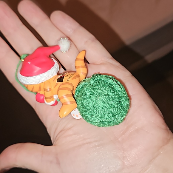 Meowy Christmas First in Series Collectible Ornament - Picture 4 of 8